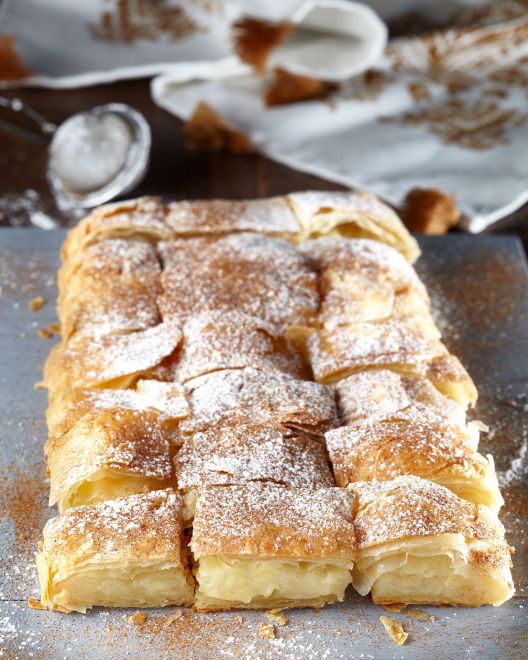 Bougatsa – The Greek custard pie with filo