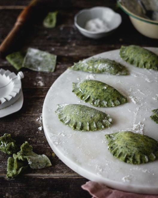 Τι να μαγειρέψω σήμερα Κυριακή; Φρέσκα ραβιόλια με σπανάκι