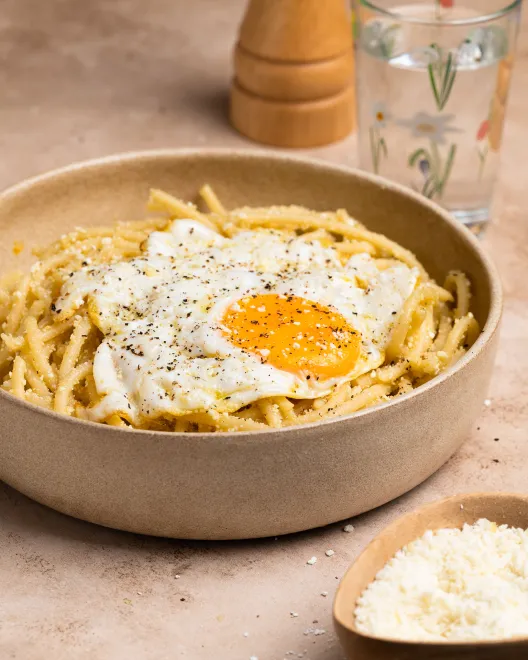 Tsouchti: Mani’s traditional pasta with mizithra cheese and fried eggs