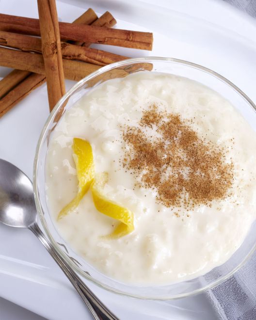 Traditional Greek rice pudding
