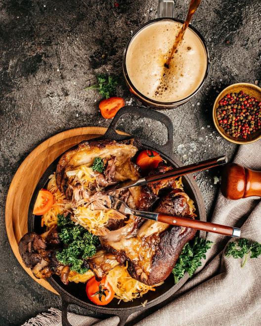 Τι να μαγειρέψω σήμερα Κυριακή; Κότσι χοιρινό