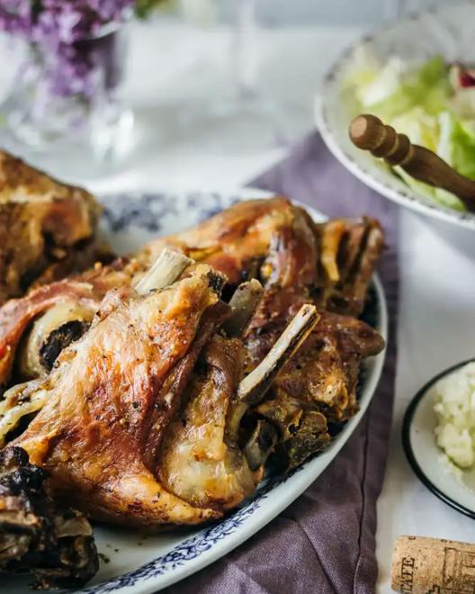 Αρνί ή κατσίκι σούβλισμα
