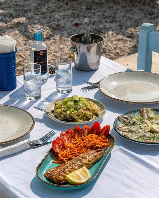 18 ταβέρνες σε απόσταση 1 ώρας από την Αθήνα