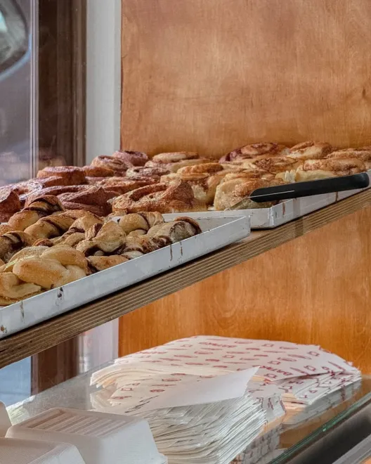Batard: Το νέο microbakery του Παγκρατίου που ήδη κάνει χαμό 