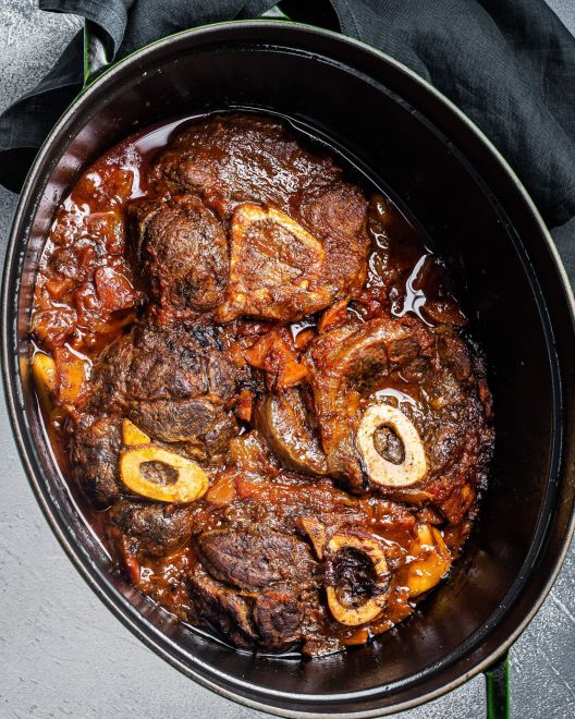 Slow cooked osso buco in the oven
