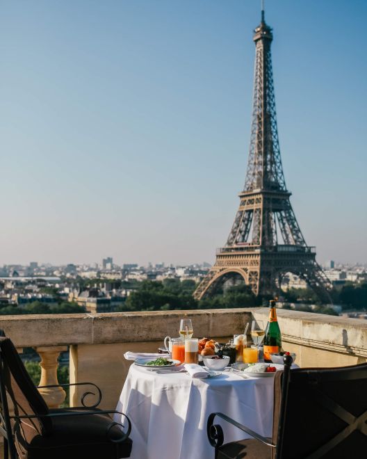 Τα καλύτερα εστιατόρια για κράτηση στο Παρίσι αυτή την άνοιξη