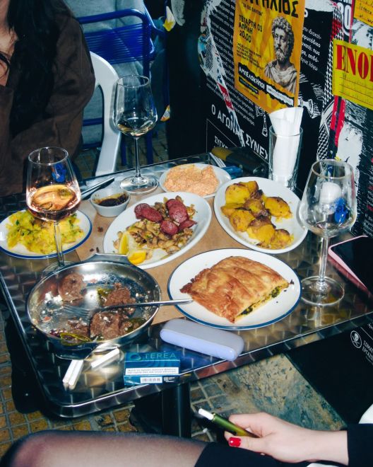 Γοργόνα: Το νέο all day καφενείο που ταράζει το Παγκράτι