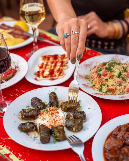 Low budget μαγαζιά στην Αθήνα