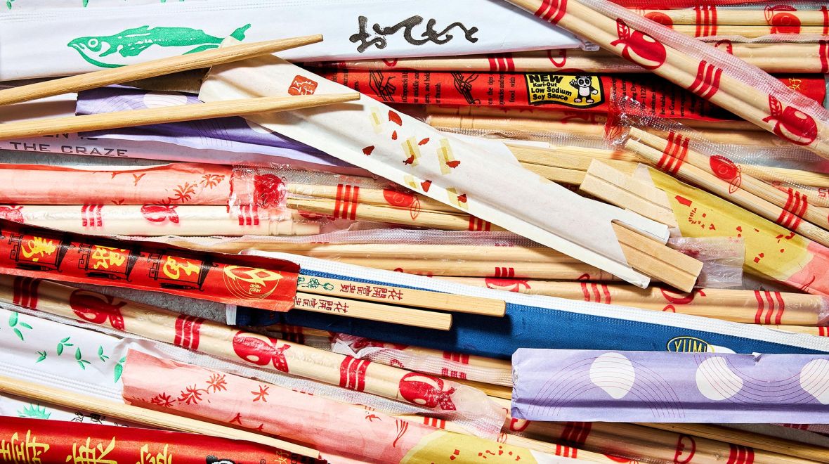 Copsticks: Πώς να αξιοποιήσεις τα ξυλάκια από το σούσι που μαζεύεις στο συρτάρι σου