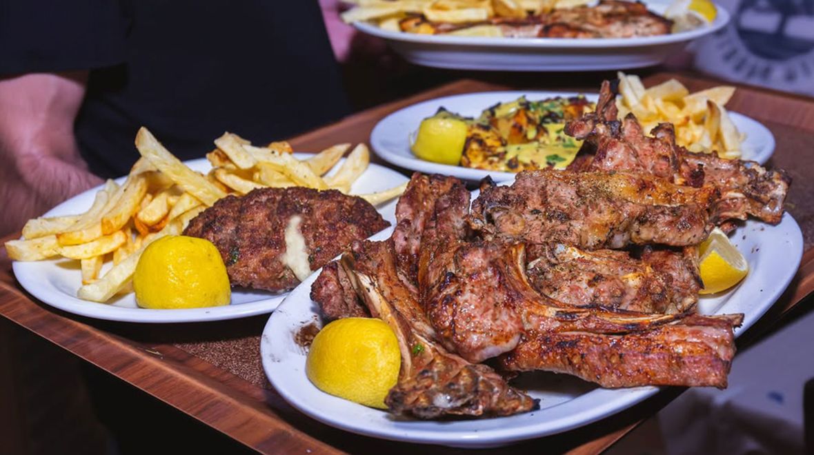 15 ταβέρνες για την Τσικνοπέμπτη 