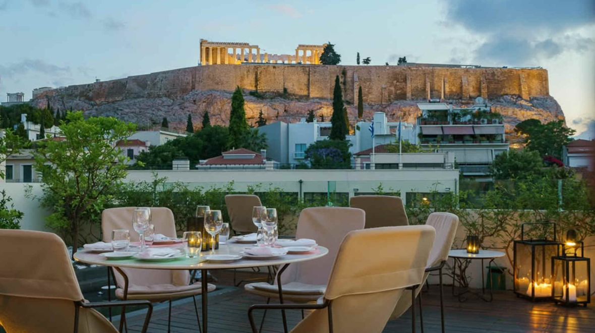 Μαγαζιά με ταράτσα στην Αθήνα