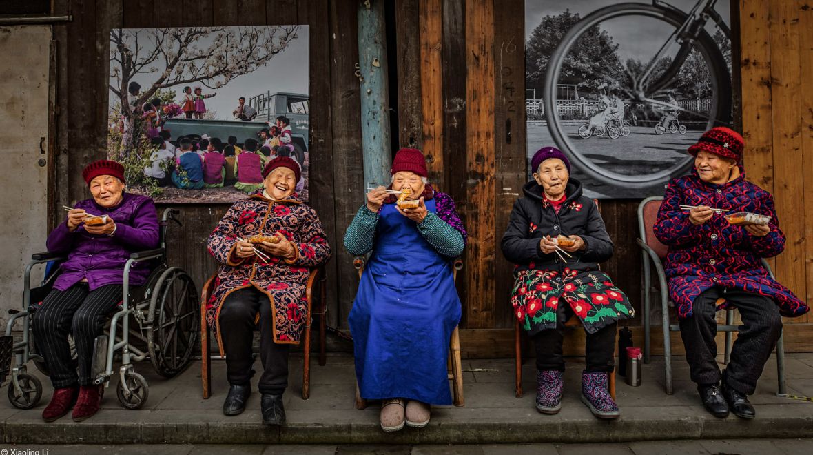 The Elderly Having Delicious Food, Xiaoling Li