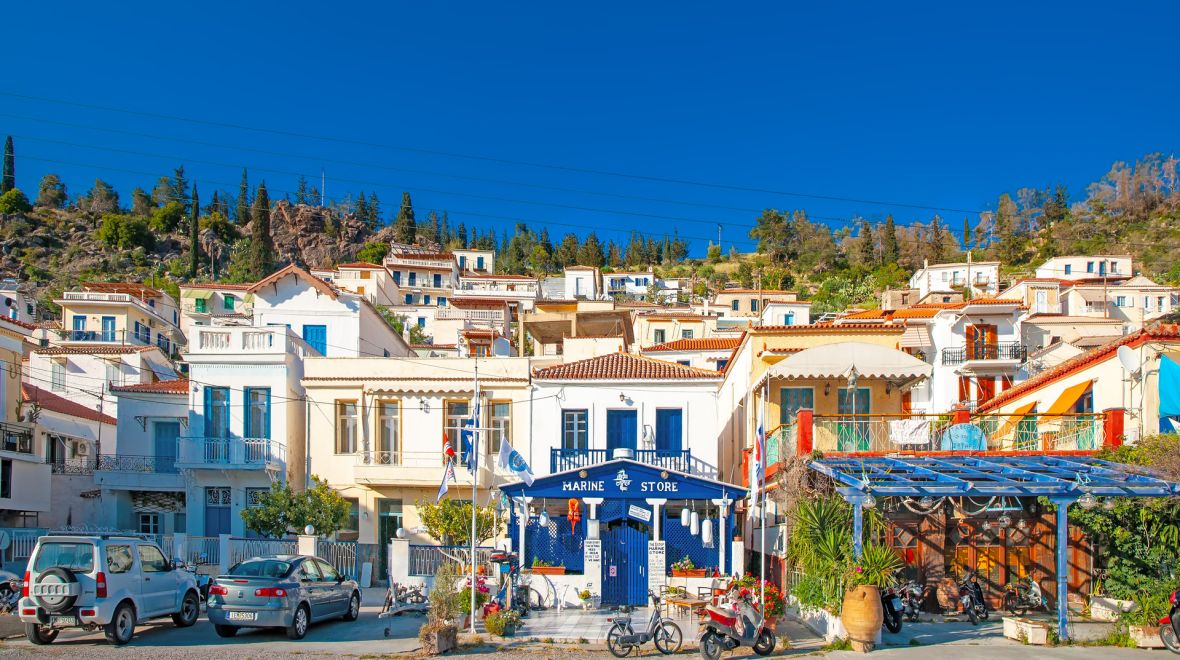 Πόρος: Όσα αξίζει να κάνεις και να δοκιμάσεις στο νησί