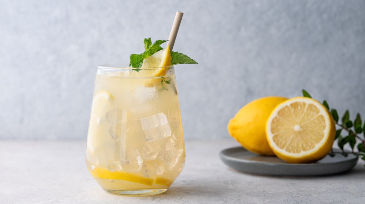 Τι είναι το cortisol cocktail και πώς σε βοηθάει να χαλαρώσεις
