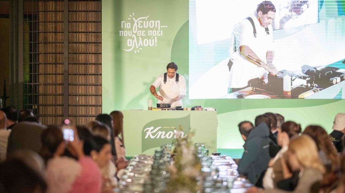 H Knorr παρουσίασε τους νέους σπιτικούς ζωμούς με εκχύλισμα κρασιού