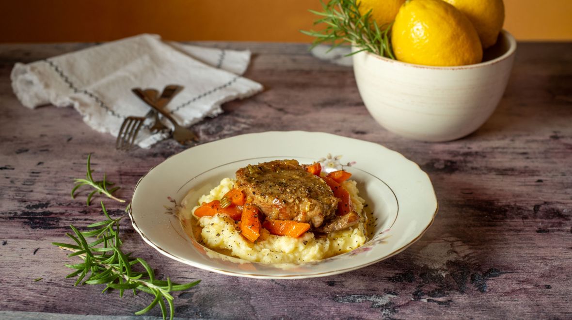 Step-by-step pork stew in lemon sauce