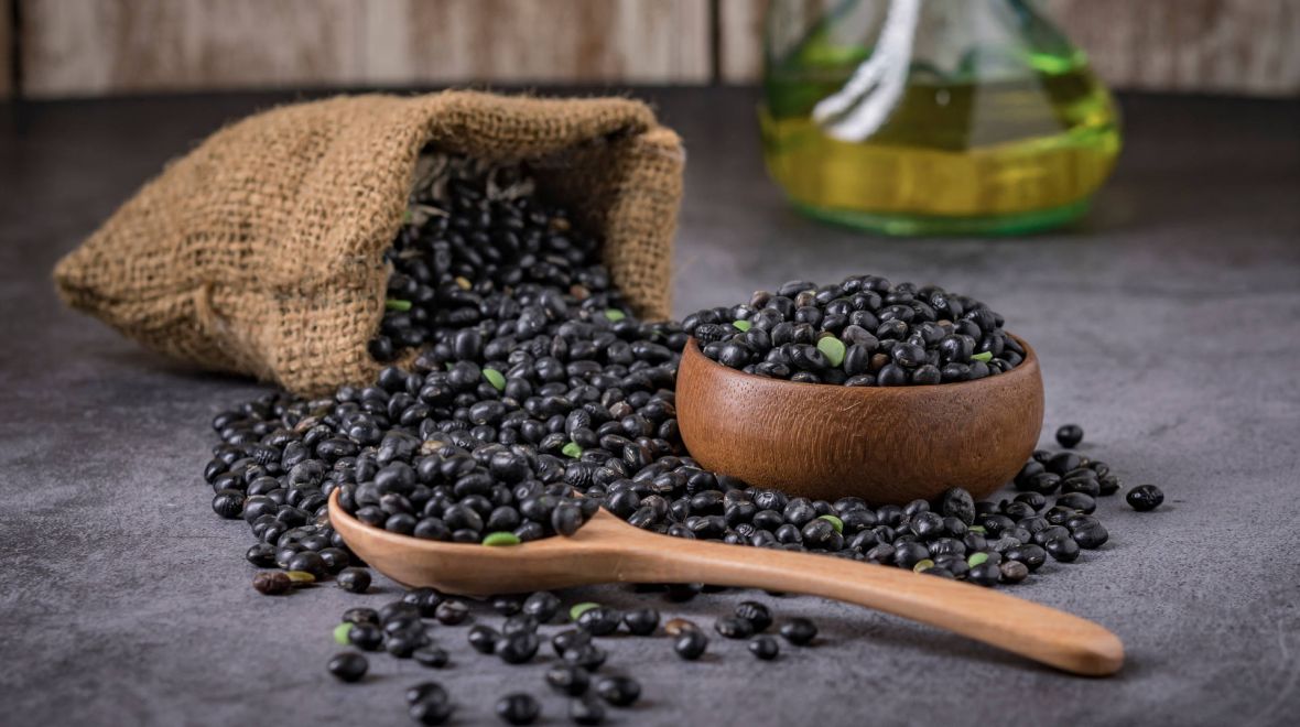 Μαύρα φασόλια για λαμπερό δέρμα και δυνατά μαλλιά 