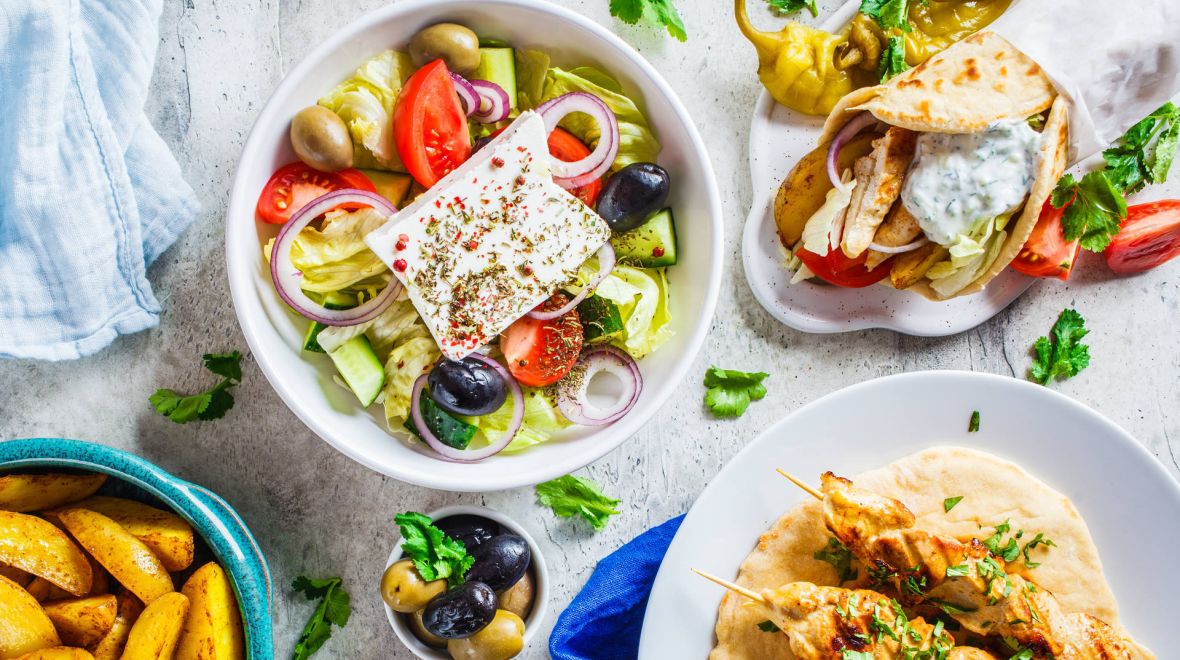 Η ελληνική κουζίνα είναι η δεύτερη καλύτερη στον κόσμο, σύμφωνα με το Taste Atlas 