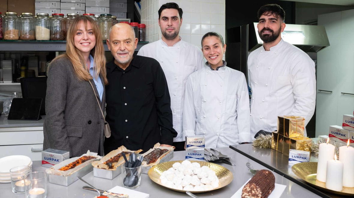 Lurpak: Χριστουγεννιάτικο κάλεσμα στο εργαστήριο του Στέλιου Παρλιάρου