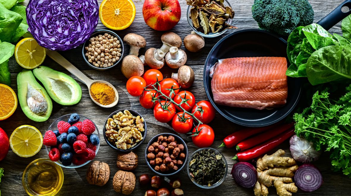  11 τροφές που καταπολεμούν τις φλεγμονές