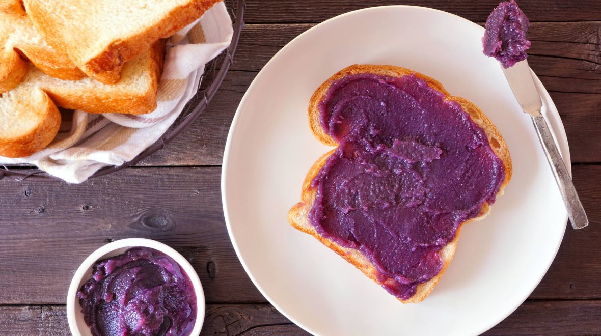 Ube: Το ιδιαίτερο, μωβ λαχανικό που είναι viral στα social