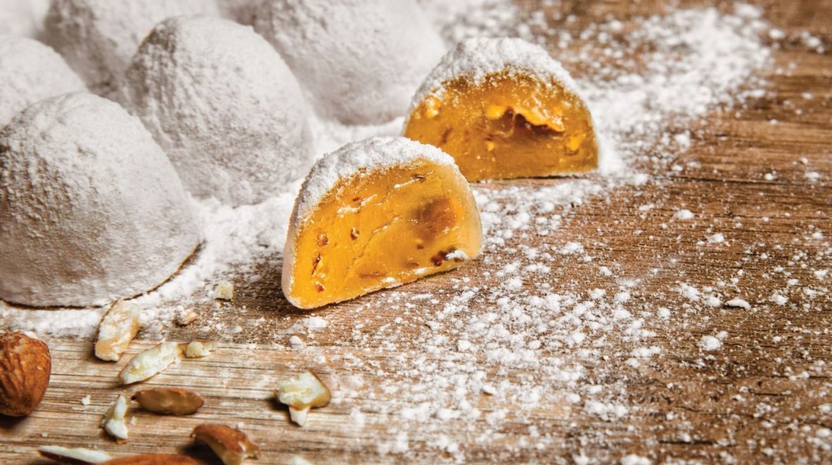 Γλυκό ακανές με καβουρδισμένο αμύλδαλο