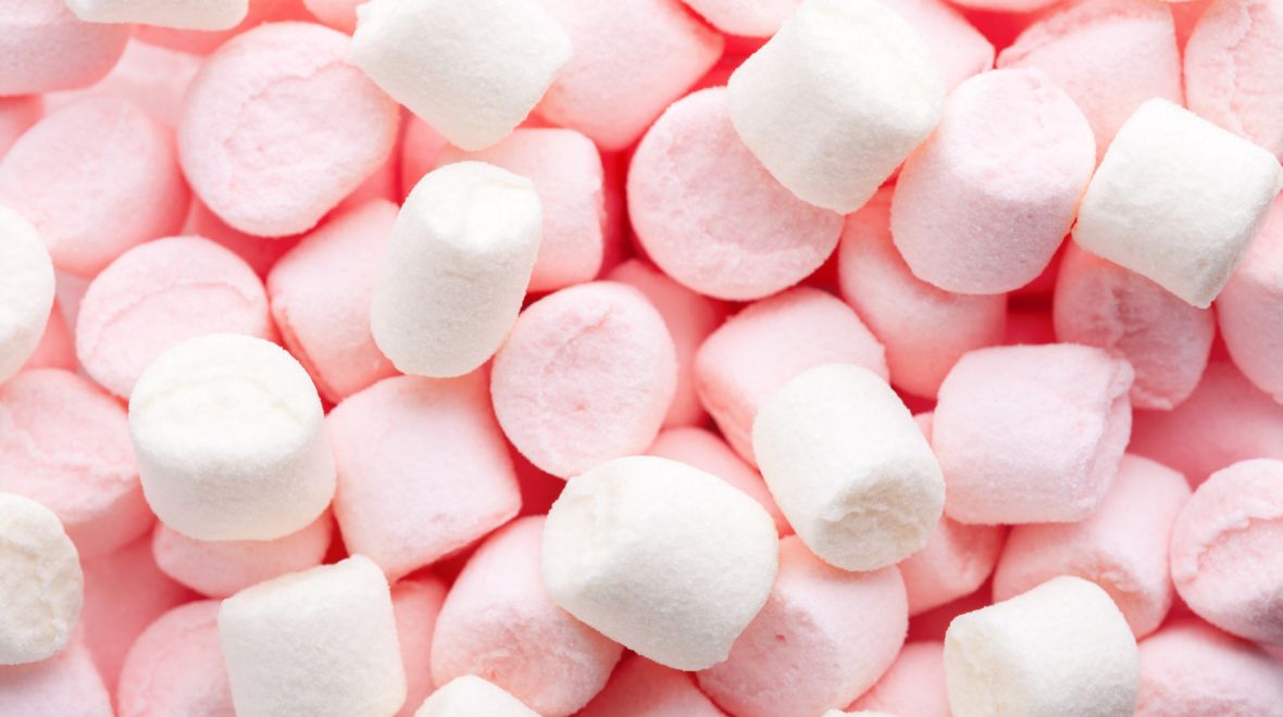 Σπιτικά marshmallows: Η νέα τάση στο TikTok με την υγιεινή εκδοχή των ζαχαρωτών