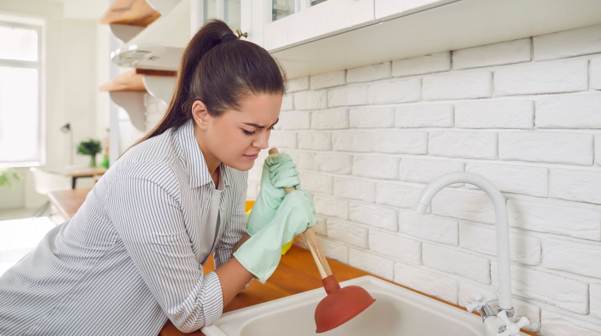 10 τρόφιμα που φράζουν τον νεροχύτη σου και πώς να τα διαχειριστείς