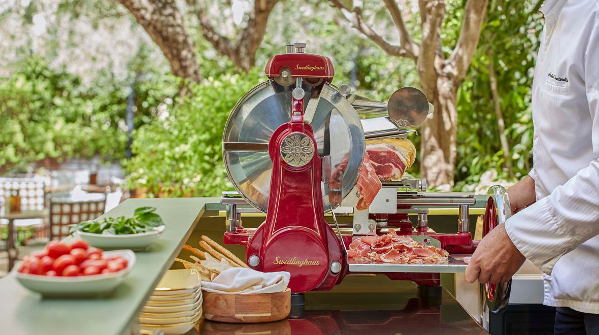 Ιταλικό wine pairing κάτω από τα αστέρια στο Ξενοδοχείο Μεγάλη Βρετανία