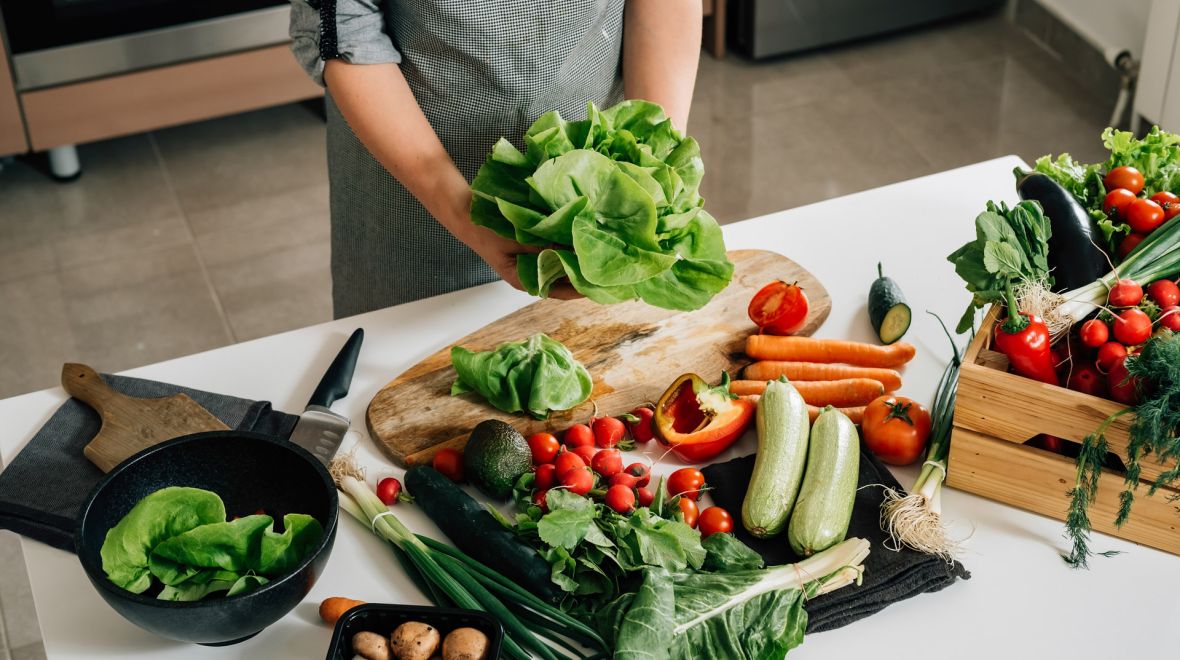Φυτοφάρμακα στα τρόφιμα: Ποια έχουν τα περισσότερα και πώς να τα μειώσεις