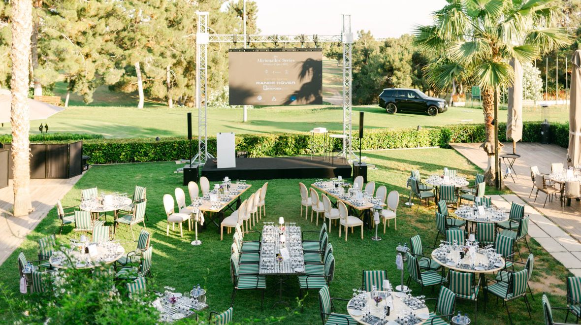 The Aficionados’ Series στο Colonial Golf Privé: Μία βραδιά για φαγητό με champagne pairing και πούρα 