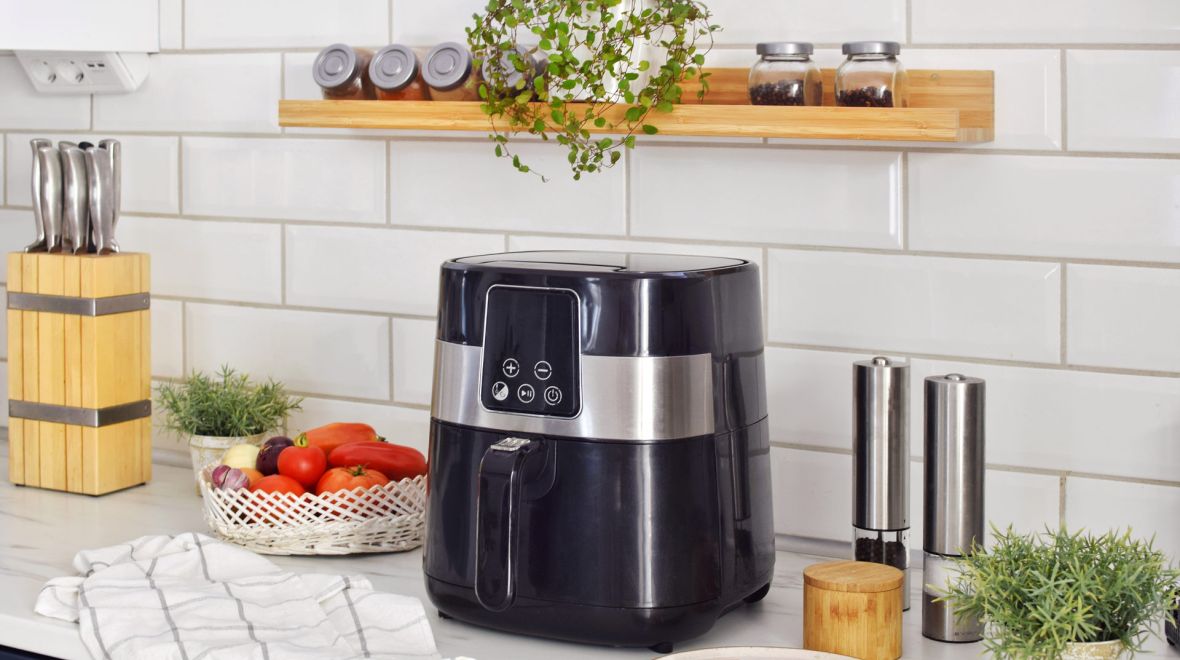 Air fryer: Τα τρόφιμα που μπορούν να καταστρέψουν το αποτέλεσμα (και τη συσκευή)