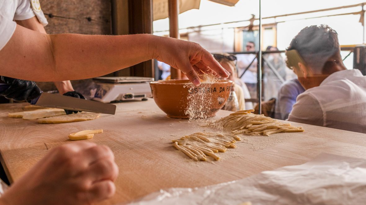 Η nonna στη βιτρίνα: Η γαστρονομική τάση της Ρώμης που διχάζει