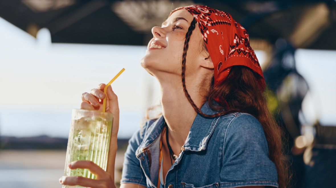 Από smoothies μέχρι κρύο τσάι: 18+1 δροσερά ροφήματα για το καλοκαίρι 