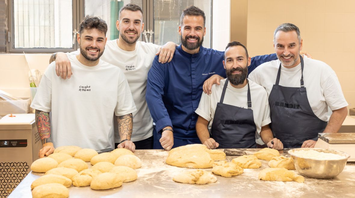 Bandit Bakery: Ήρθε στον Βύρωνα για να φέρει φρέσκο ψωμί και λαχταριστά κρουασάν