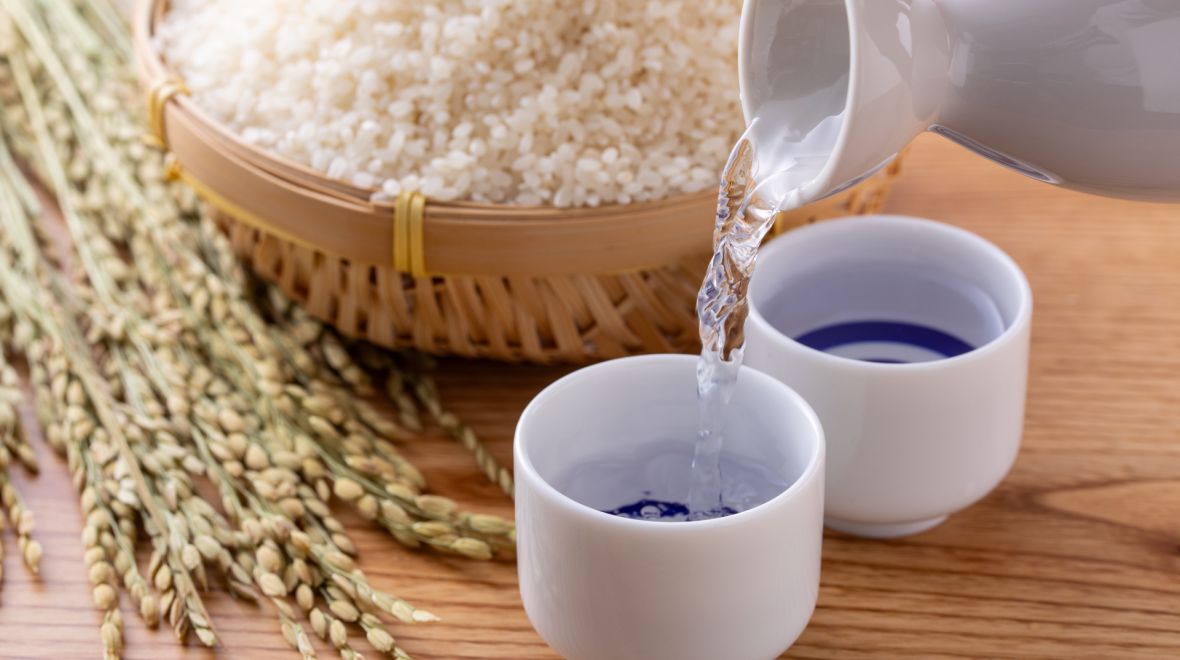 Sake: Τι αξίζει να γνωρίζεις για το ιαπωνικό ποτό