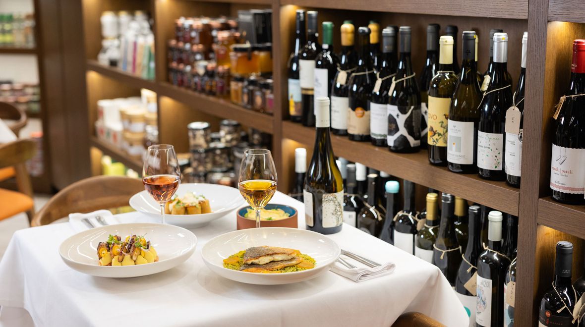 Τα αθηναϊκά εστιατόρια που ξεχώρισε το Wine Spectator 