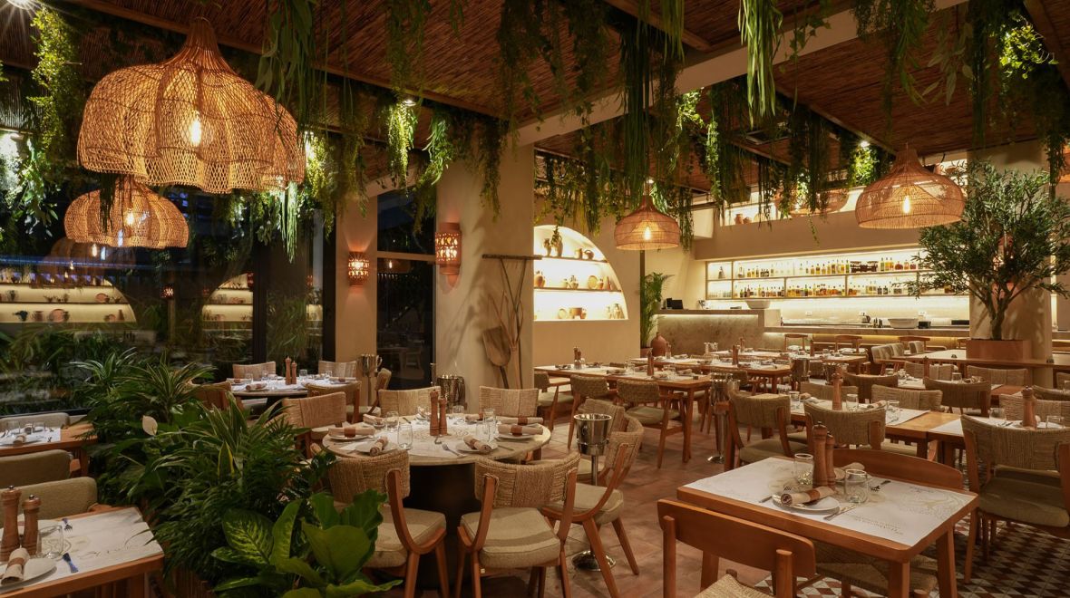 Το Ethos στη Γλυφάδα επιμένει ελληνικά