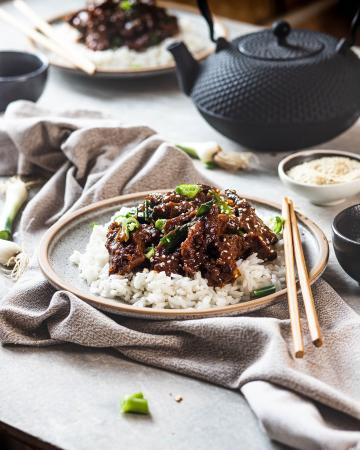 Μοσχάρι Μογγολίας (Mongolian beef) Mongolian beef