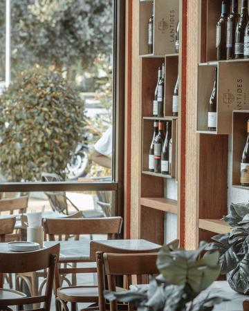 Για φαγητό και ποτό στα νέα στέκια της Αθήνας Νέα εστιατόρια, καφέ και μπαρ στην Αθήνα