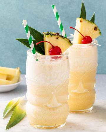 Virgin Piña Colada: Πώς να φτιάξεις την πιο «αθώα» εκδοχή του αγαπημένου cocktail Virgin Piña Colada