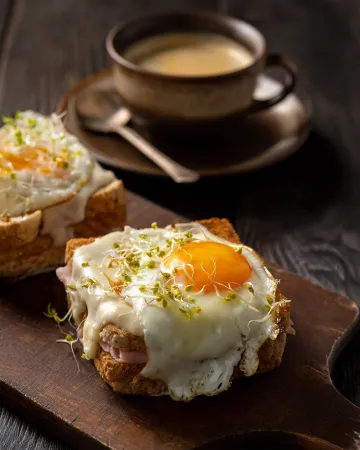 Croque madame και Croque monsieur