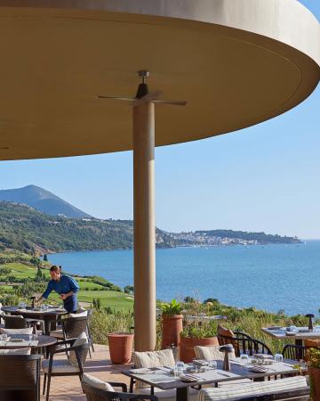 To Costa Navarino ταξιδεύει τη γεύση της Ελλάδας στον κόσμο 