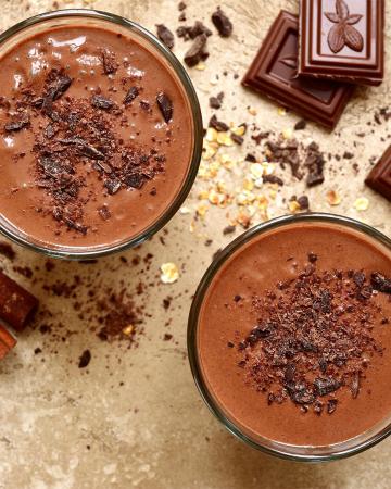 Σοκολατένιο smoothie με μπανάνα και κανέλα Smoothie με κακάο, μπανάνα και κανέλα