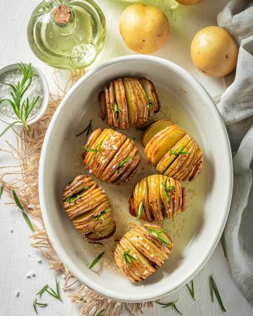 Πώς να φτιάξεις πατάτες hasselback