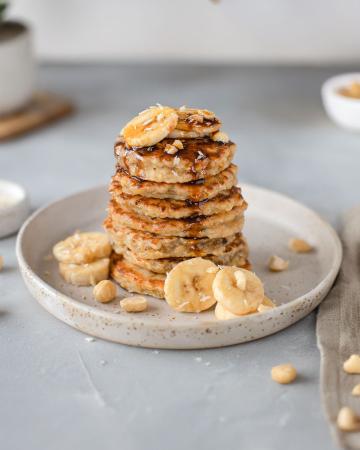 Pancakes χωρίς ζάχαρη, με ταχίνι και μπανάνα Pancakes με ταχίνι και μπανάνα