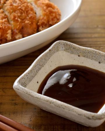 Worcestershire sauce: Η σάλτσα που κανείς δεν μπορεί να προφέρει σωστά το όνομά της