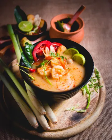 Tom Yum Goong – Πικάντικη ταϊλανδέζικη σούπα με γαρίδες