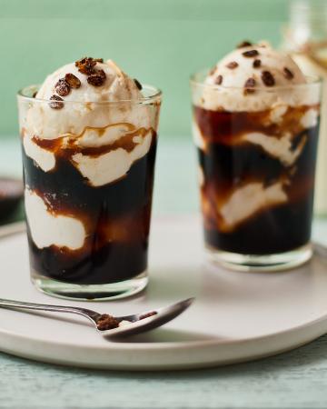 Affogato: Κάτι ανάμεσα σε γλυκό και καφέ Affogato: Τι είναι