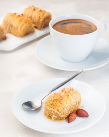 Κανταΐφι με αμύγδαλα Κανταΐφι
